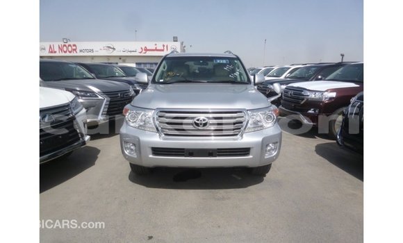 Buy Import Toyota Land Cruiser Other Car in Import - Dubai in Great Comore Buy Import Toyota Land Cruiser Other Car in Import - Dubai in Great Comore
