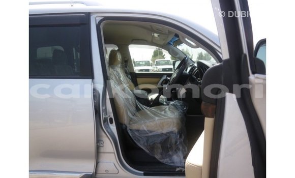 Buy Import Toyota Land Cruiser Other Car in Import - Dubai in Great Comore Buy Import Toyota Land Cruiser Other Car in Import - Dubai in Great Comore