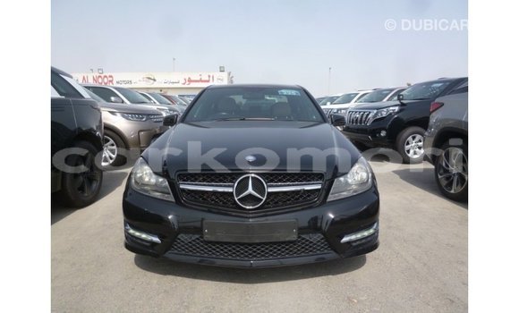 Acheter Import Voiture Mercedes-Benz 190 Noir à Import - Dubai, Grande Comore Acheter Import Voiture Mercedes-Benz 190 Noir à Import - Dubai, Grande Comore