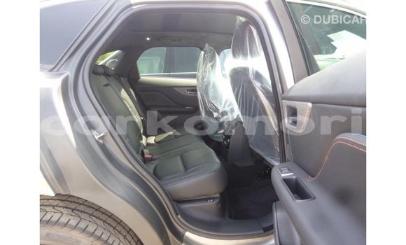 Acheter Import Voiture Jaguar F-Pace Autre à Import - Dubai, Grande Comore Acheter Import Voiture Jaguar F-Pace Autre à Import - Dubai, Grande Comore