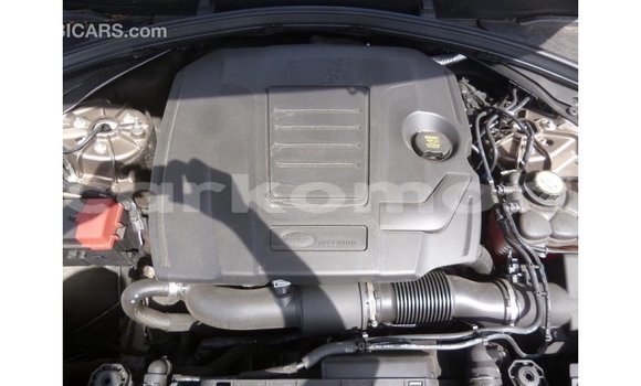 Acheter Import Voiture Land Rover Range Rover Marron à Import - Dubai, Grande Comore Acheter Import Voiture Land Rover Range Rover Marron à Import - Dubai, Grande Comore