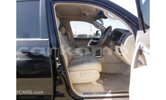 Buy Import Toyota Land Cruiser Black Car in Import - Dubai in Great Comore Buy Import Toyota Land Cruiser Black Car in Import - Dubai in Great Comore