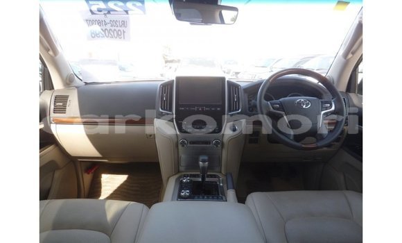 Buy Import Toyota Land Cruiser Black Car in Import - Dubai in Great Comore Buy Import Toyota Land Cruiser Black Car in Import - Dubai in Great Comore