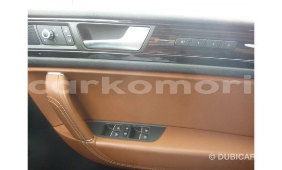 Buy Import Volkswagen Touareg Brown Car in Import - Dubai in Great Comore Buy Import Volkswagen Touareg Brown Car in Import - Dubai in Great Comore