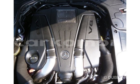 Acheter Import Voiture Mercedes-Benz 190 Bleu à Import - Dubai, Grande Comore Acheter Import Voiture Mercedes-Benz 190 Bleu à Import - Dubai, Grande Comore