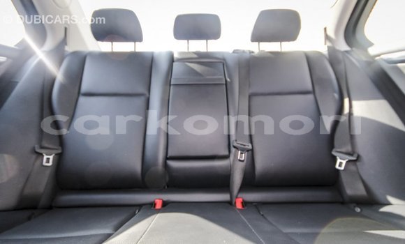 Acheter Import Voiture Mercedes-Benz 200 Blanc à Import - Dubai, Grande Comore Acheter Import Voiture Mercedes-Benz 200 Blanc à Import - Dubai, Grande Comore