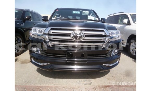 Acheter Import Voiture Toyota Land Cruiser Noir à Import - Dubai, Grande Comore Acheter Import Voiture Toyota Land Cruiser Noir à Import - Dubai, Grande Comore