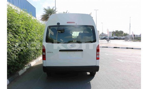 Buy Import Toyota Hiace White Car in Import - Dubai in Great Comore Buy Import Toyota Hiace White Car in Import - Dubai in Great Comore