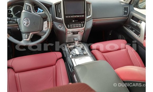 Buy Import Toyota Land Cruiser Black Car in Import - Dubai in Great Comore Buy Import Toyota Land Cruiser Black Car in Import - Dubai in Great Comore