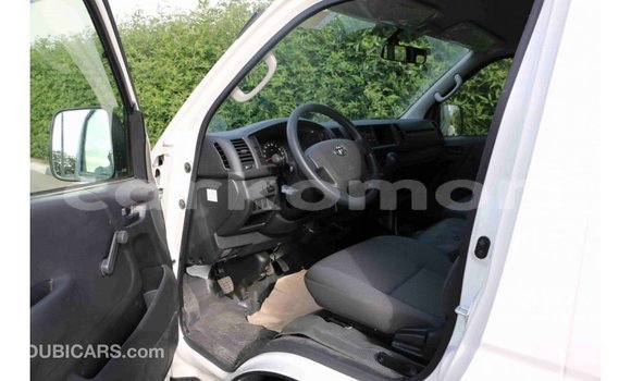 Buy Import Toyota Hiace White Car in Import - Dubai in Great Comore Buy Import Toyota Hiace White Car in Import - Dubai in Great Comore