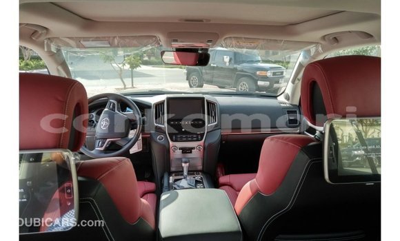 Buy Import Toyota Land Cruiser Black Car in Import - Dubai in Great Comore Buy Import Toyota Land Cruiser Black Car in Import - Dubai in Great Comore