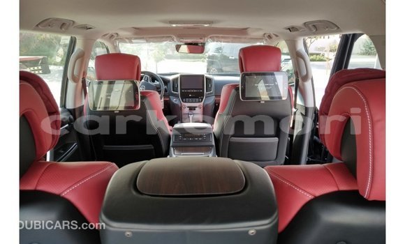 Buy Import Toyota Land Cruiser Black Car in Import - Dubai in Great Comore Buy Import Toyota Land Cruiser Black Car in Import - Dubai in Great Comore