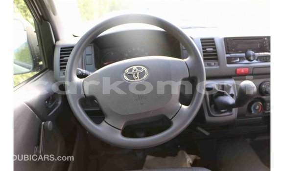 Buy Import Toyota Hiace White Car in Import - Dubai in Great Comore Buy Import Toyota Hiace White Car in Import - Dubai in Great Comore