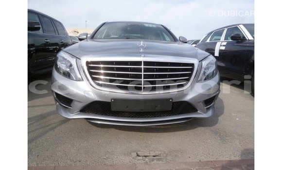 Buy Import Mercedes-Benz 190 Other Car in Import - Dubai in Great Comore Buy Import Mercedes-Benz 190 Other Car in Import - Dubai in Great Comore