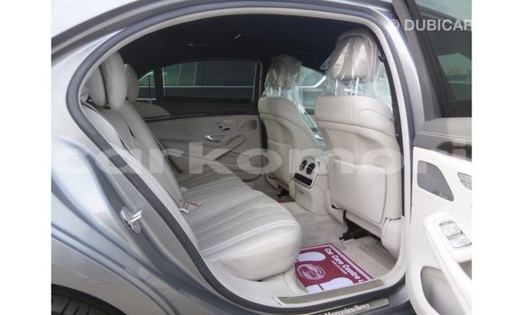 Buy Import Mercedes-Benz 190 Other Car in Import - Dubai in Great Comore Buy Import Mercedes-Benz 190 Other Car in Import - Dubai in Great Comore