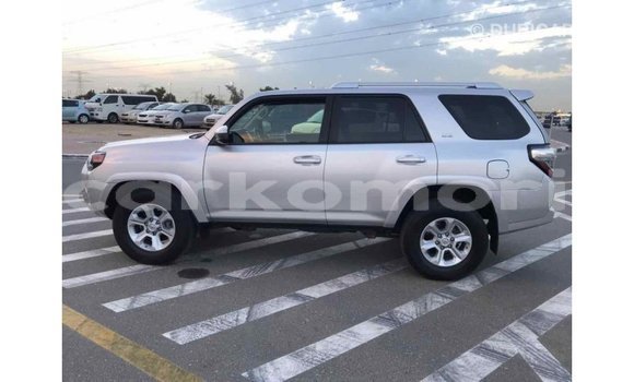 Acheter Import Voiture Toyota 4Runner Autre à Import - Dubai, Grande Comore Acheter Import Voiture Toyota 4Runner Autre à Import - Dubai, Grande Comore