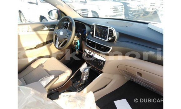 Buy Import Hyundai Tucson Red Car in Import - Dubai in Great Comore Buy Import Hyundai Tucson Red Car in Import - Dubai in Great Comore
