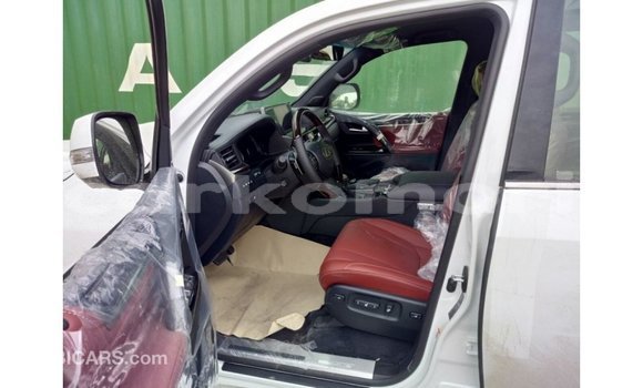 Buy Import Lexus LX White Car in Import - Dubai in Great Comore Buy Import Lexus LX White Car in Import - Dubai in Great Comore