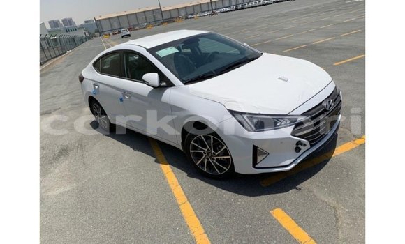 Buy Import Hyundai Elantra White Car in Import - Dubai in Great Comore Buy Import Hyundai Elantra White Car in Import - Dubai in Great Comore