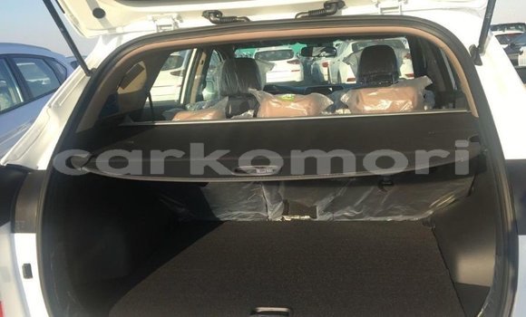 Buy Import Hyundai Tucson White Car in Import - Dubai in Great Comore Buy Import Hyundai Tucson White Car in Import - Dubai in Great Comore