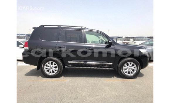 Buy Import Toyota Land Cruiser Black Car in Import - Dubai in Great Comore Buy Import Toyota Land Cruiser Black Car in Import - Dubai in Great Comore
