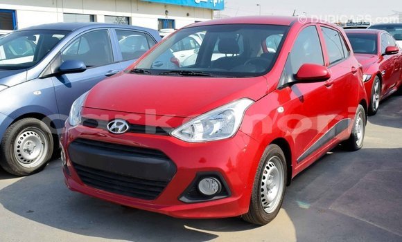 Acheter Import Voiture Hyundai i10 Rouge à Import - Dubai, Grande Comore Acheter Import Voiture Hyundai i10 Rouge à Import - Dubai, Grande Comore