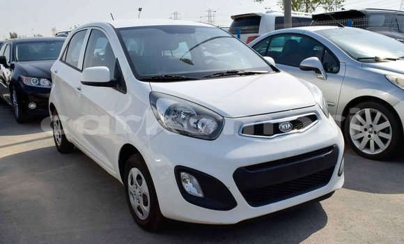 Acheter Import Voiture Kia Picanto Blanc à Import - Dubai, Grande Comore Acheter Import Voiture Kia Picanto Blanc à Import - Dubai, Grande Comore