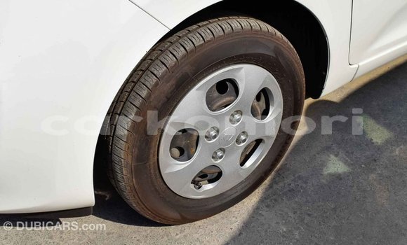 Acheter Import Voiture Kia Picanto Blanc à Import - Dubai, Grande Comore Acheter Import Voiture Kia Picanto Blanc à Import - Dubai, Grande Comore