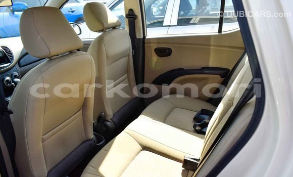 Acheter Import Voiture Hyundai i10 Beige à Import - Dubai, Grande Comore Acheter Import Voiture Hyundai i10 Beige à Import - Dubai, Grande Comore