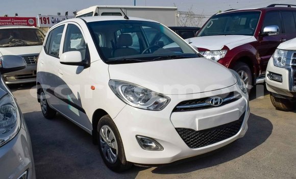 Acheter Import Voiture Hyundai i10 Blanc à Import - Dubai, Grande Comore Acheter Import Voiture Hyundai i10 Blanc à Import - Dubai, Grande Comore