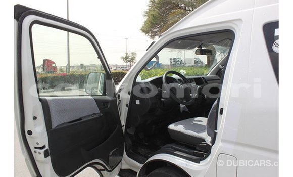 Buy Import Toyota Hiace White Car in Import - Dubai in Great Comore Buy Import Toyota Hiace White Car in Import - Dubai in Great Comore