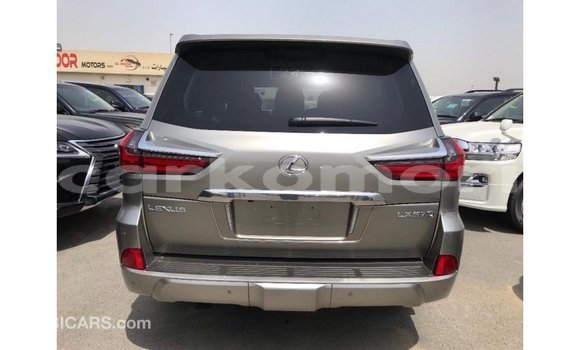 Acheter Import Voiture Lexus LX Autre à Import - Dubai, Grande Comore Acheter Import Voiture Lexus LX Autre à Import - Dubai, Grande Comore