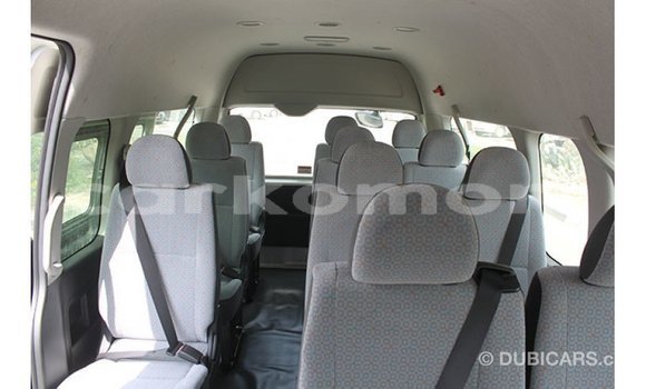 Buy Import Toyota Hiace White Car in Import - Dubai in Great Comore Buy Import Toyota Hiace White Car in Import - Dubai in Great Comore