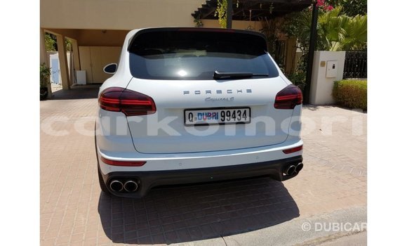 Buy Import Porsche Cayenne White Car in Import - Dubai in Great Comore Buy Import Porsche Cayenne White Car in Import - Dubai in Great Comore