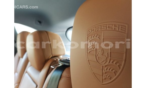 Buy Import Porsche Cayenne White Car in Import - Dubai in Great Comore Buy Import Porsche Cayenne White Car in Import - Dubai in Great Comore