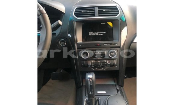 Acheter Import Voiture Ford Explorer Autre à Import - Dubai, Grande Comore Acheter Import Voiture Ford Explorer Autre à Import - Dubai, Grande Comore