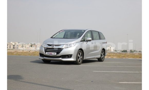 Acheter Import Voiture Honda Odyssey Autre à Import - Dubai, Grande Comore
