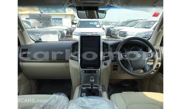 Buy Import Toyota Land Cruiser Other Car in Import - Dubai in Great Comore Buy Import Toyota Land Cruiser Other Car in Import - Dubai in Great Comore