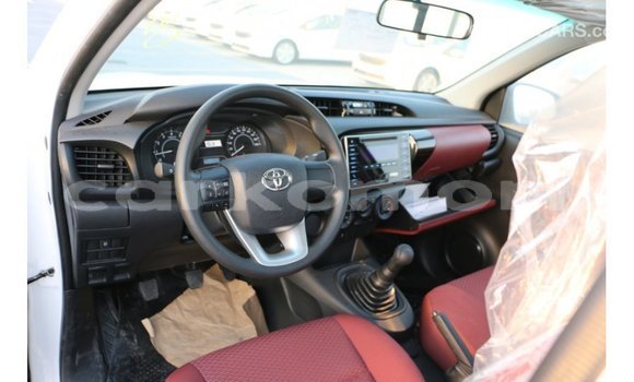 Buy Import Toyota Hilux White Car in Import - Dubai in Great Comore Buy Import Toyota Hilux White Car in Import - Dubai in Great Comore