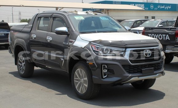 Buy Import Toyota Hilux Black Car in Import - Dubai in Great Comore Buy Import Toyota Hilux Black Car in Import - Dubai in Great Comore