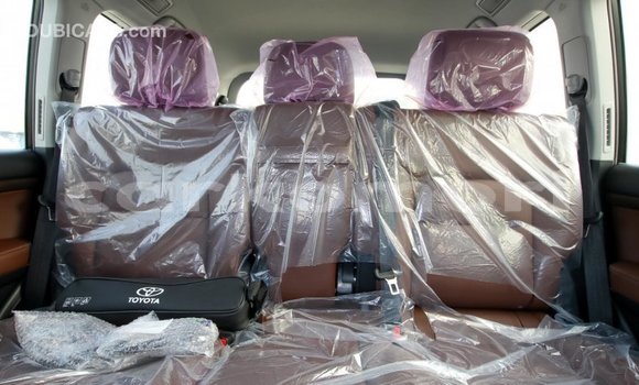 Buy Import Toyota Land Cruiser Black Car in Import - Dubai in Great Comore Buy Import Toyota Land Cruiser Black Car in Import - Dubai in Great Comore