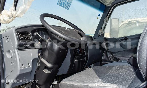 Buy Import Mercedes-Benz 190 White Car in Import - Dubai in Great Comore Buy Import Mercedes-Benz 190 White Car in Import - Dubai in Great Comore