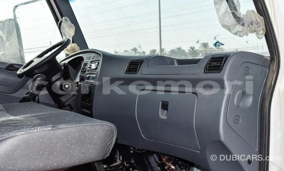 Buy Import Mercedes-Benz 190 White Car in Import - Dubai in Great Comore Buy Import Mercedes-Benz 190 White Car in Import - Dubai in Great Comore