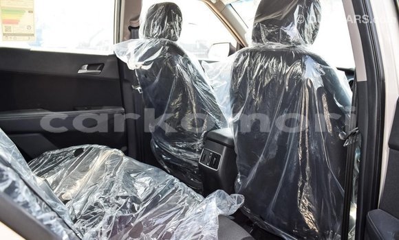 Buy Import Hyundai Creta Beige Car in Import - Dubai in Great Comore Buy Import Hyundai Creta Beige Car in Import - Dubai in Great Comore