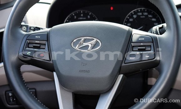Buy Import Hyundai Creta Beige Car in Import - Dubai in Great Comore Buy Import Hyundai Creta Beige Car in Import - Dubai in Great Comore