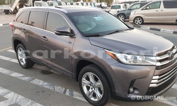 Acheter Import Voiture Toyota Highlander Autre à Import - Dubai, Grande Comore Acheter Import Voiture Toyota Highlander Autre à Import - Dubai, Grande Comore