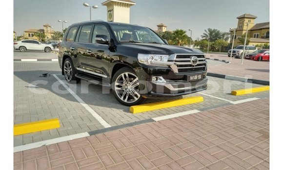 Buy Import Toyota Land Cruiser Black Car in Import - Dubai in Great Comore Buy Import Toyota Land Cruiser Black Car in Import - Dubai in Great Comore