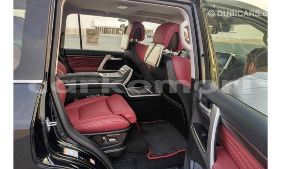 Buy Import Toyota Land Cruiser Black Car in Import - Dubai in Great Comore Buy Import Toyota Land Cruiser Black Car in Import - Dubai in Great Comore