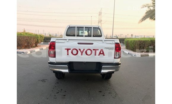 Buy Import Toyota Hilux White Car in Import - Dubai in Great Comore Buy Import Toyota Hilux White Car in Import - Dubai in Great Comore