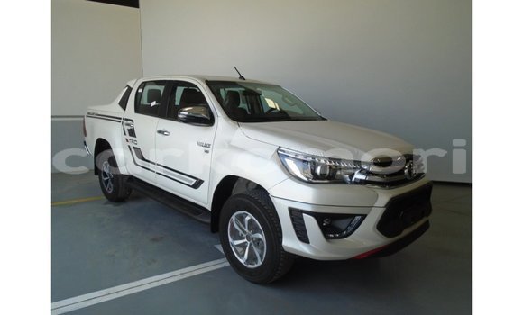 Buy Import Toyota Hilux White Car in Import - Dubai in Great Comore Buy Import Toyota Hilux White Car in Import - Dubai in Great Comore